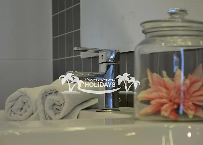 Willa Costa Brava Holidays Florada, Sea Views